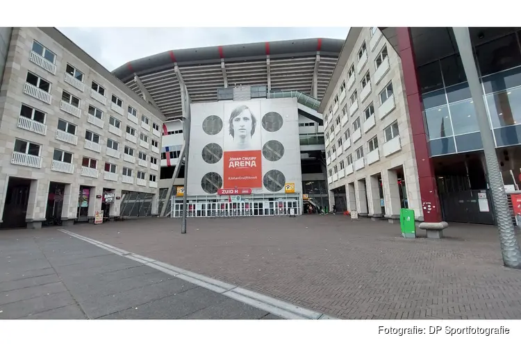 Ajax toont zich effectiever dan FC Groningen in lege Arena